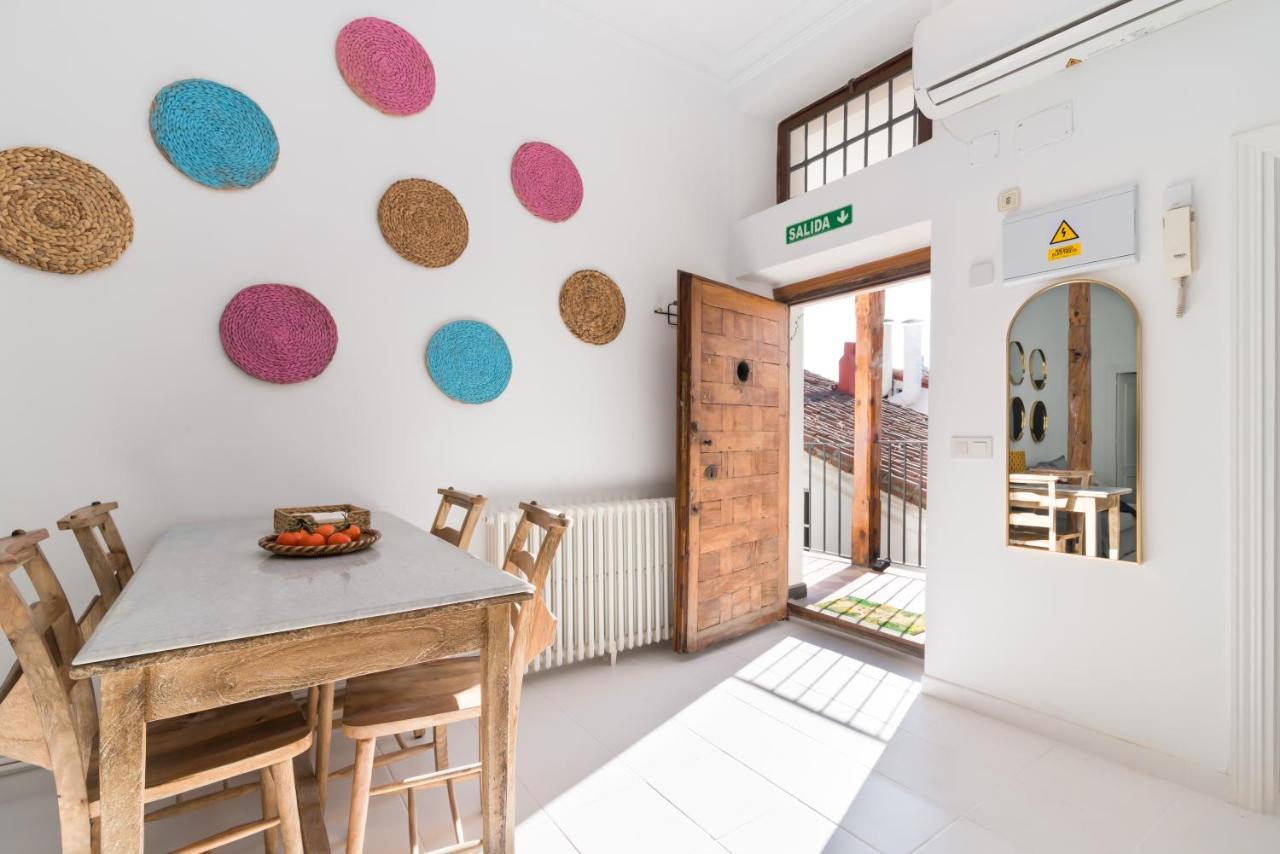 Historic Penthouse Plaza Mayor In Madrid Esterno foto