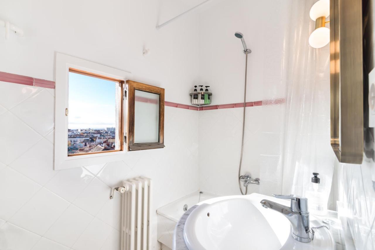 Historic Penthouse Plaza Mayor In Madrid Esterno foto
